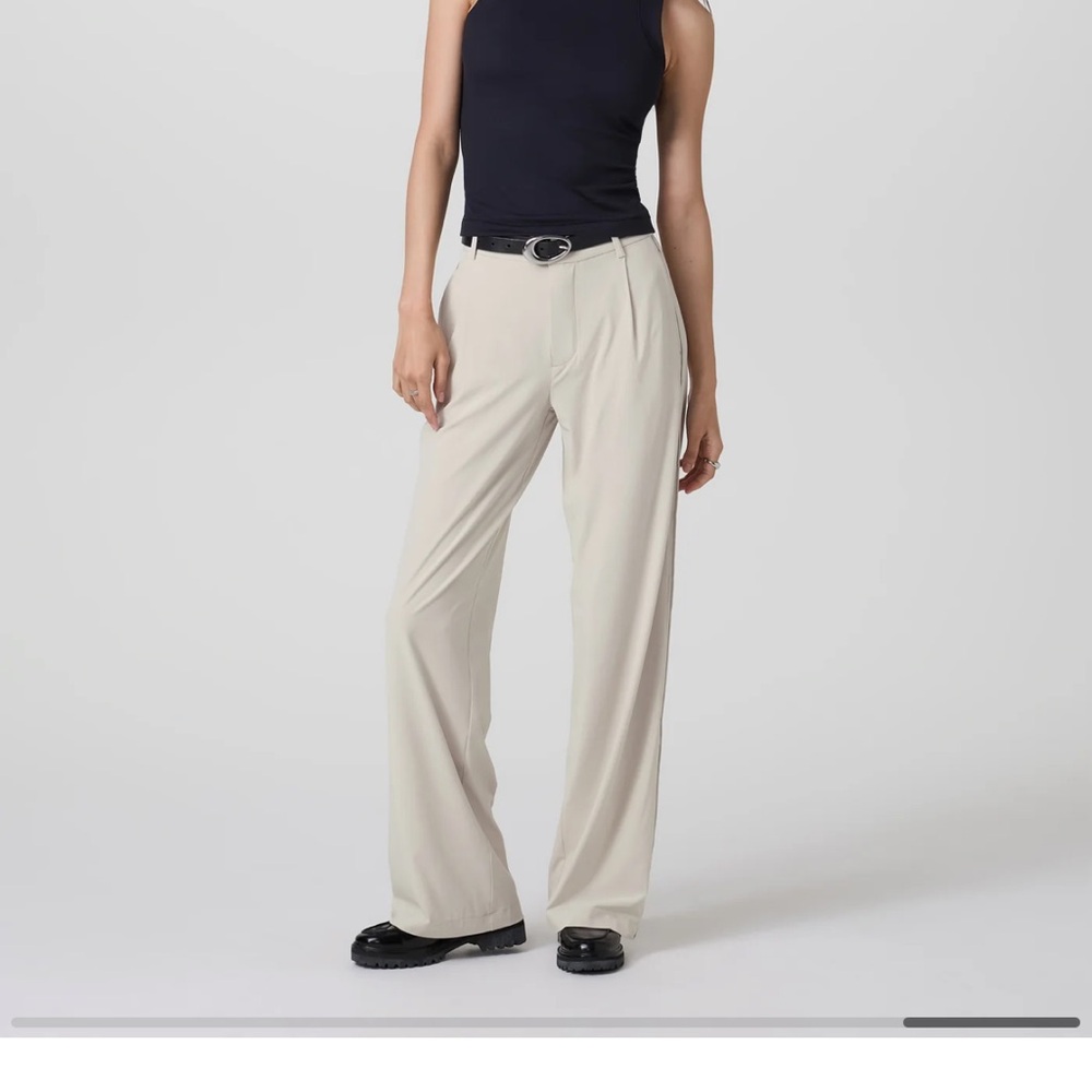 Vuori Villa Trouser size Medium  NWT
